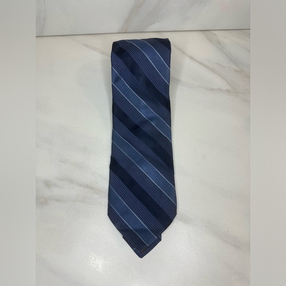 Faconnable blue striped silk necktie - Picture 1 of 3